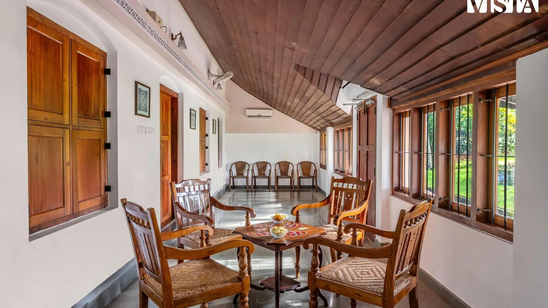Villa Cvm House With Lawn At Thiruvalla By Stayvista Alappuzha
