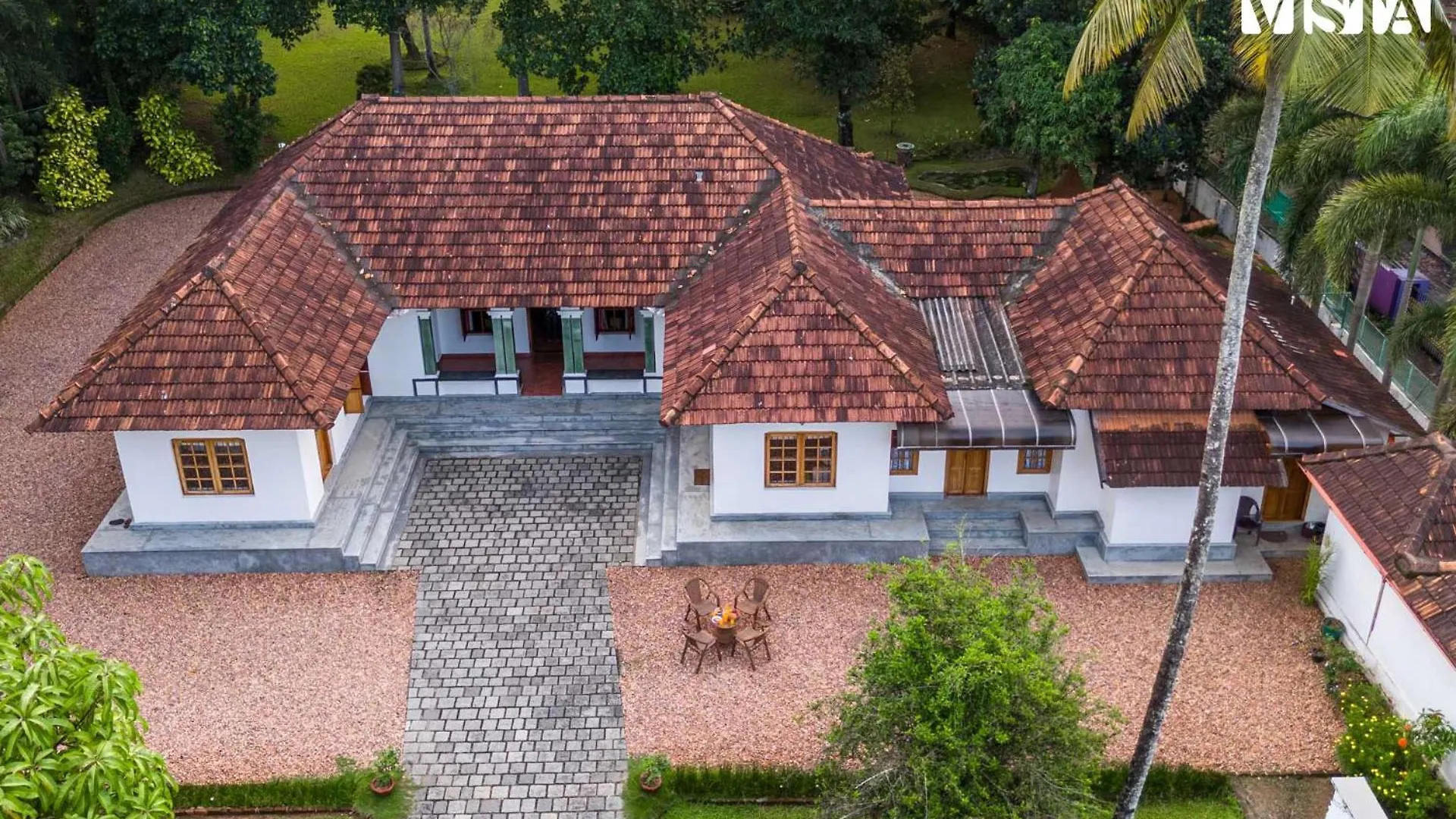 Cvm House With Lawn At Thiruvalla By Stayvista Alappuzha Villa